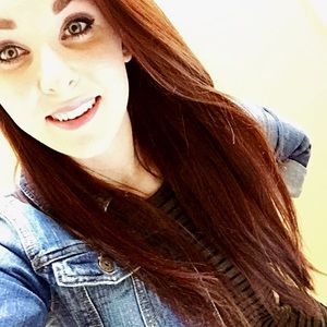 Meet your Posher, Brittney