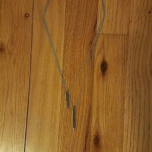 Double chain pendant necklace