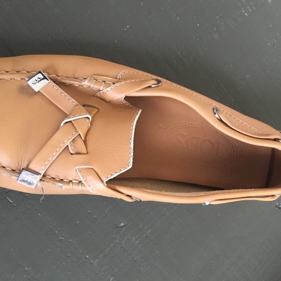 Tods Leather Loafers - Picture 3 of 3
