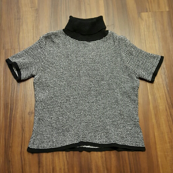 🎆Sale!🎆Liz Claiborne Sweater