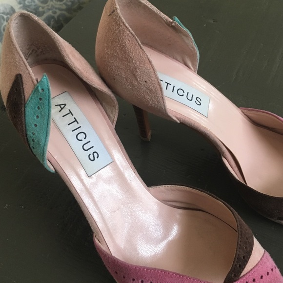 Fun suede heels - Picture 3 of 4