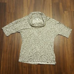 Banana Republic Gray and White Blouse