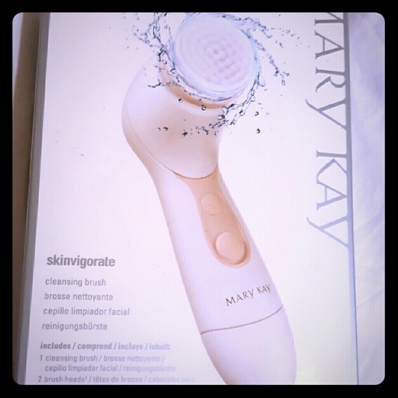Marykay cleansing brush