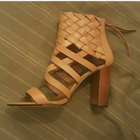 Dolce Vita Sandal - Picture 4 of 4