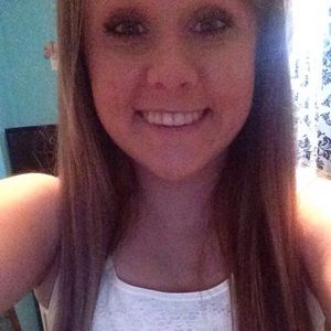 Meet your Posher, Karlie