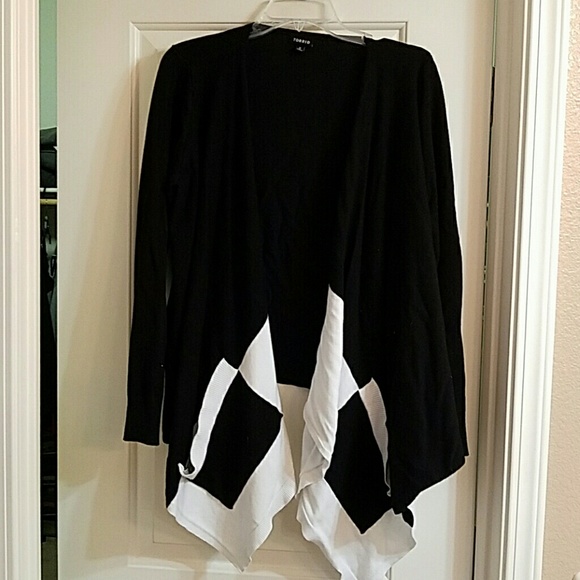 Black and white open cardigan