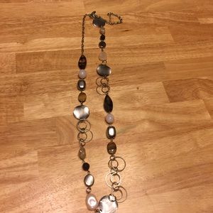 🎈Cute Ny & Co. brown and ivory tone necklace🎈