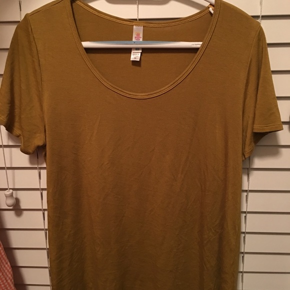 Lularoe Classic Tee