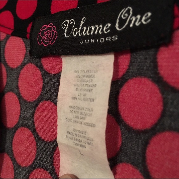 Large, Flutter Sleeved Dress EUC - Picture 3 of 4