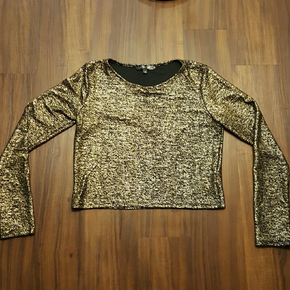 ??Sale!??Sparkly Gold Long-Sleeved Shirt