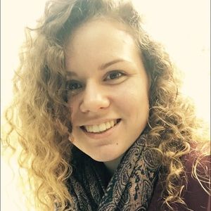 Meet your Posher, Corrie