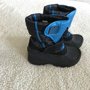 Boys Snow Boots Size 3