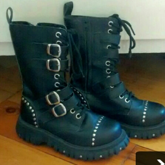 Anarchic Goth Black Buckle Boots