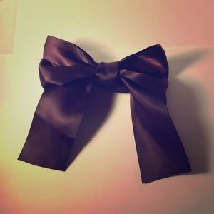 Dark purple hair bow super cute!