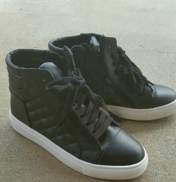 Steve Madden high top sneakers