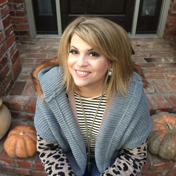 Meet your Posher, Marilyn - Picture 1 of 1