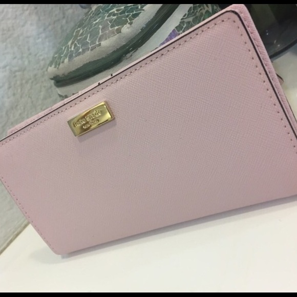 Kate Spade Wallet ♠️