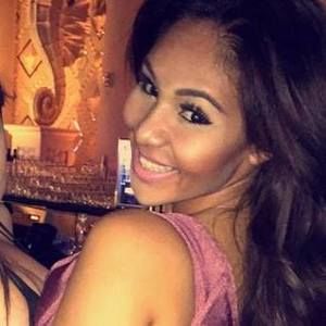 Meet your Posher, Veronica