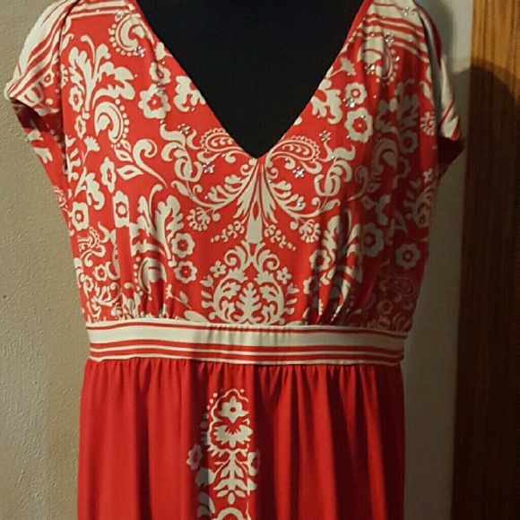 Red Hawaiian print dress