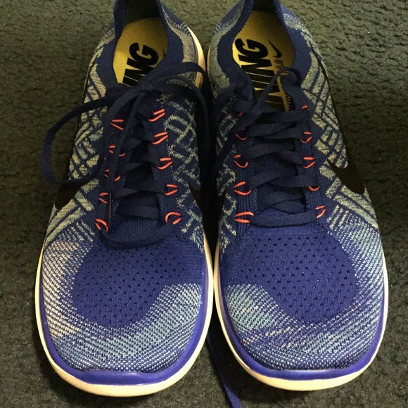 Nike Shoes - Nike Free 4.0 Flyknit