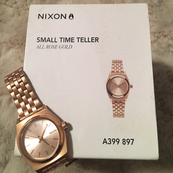 NIXON Women's Watch in Rose Gold
