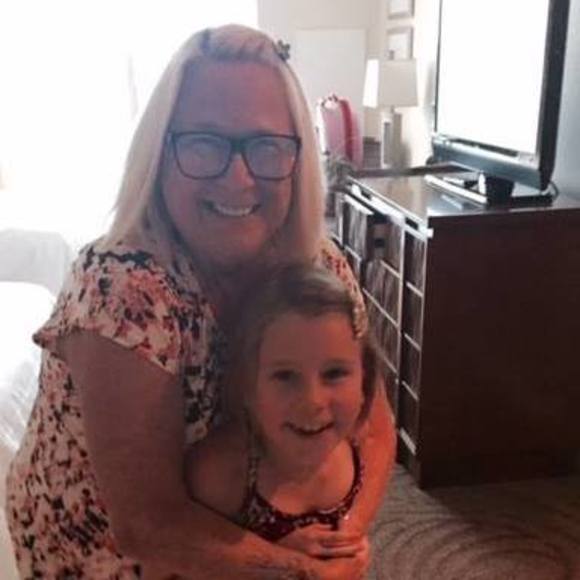 Meet your Posher, Arlynda