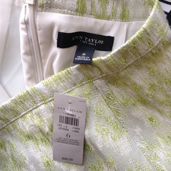 🚫GIFTED🚫 NWT Anne Taylor textured skirt - Picture 3 of 4