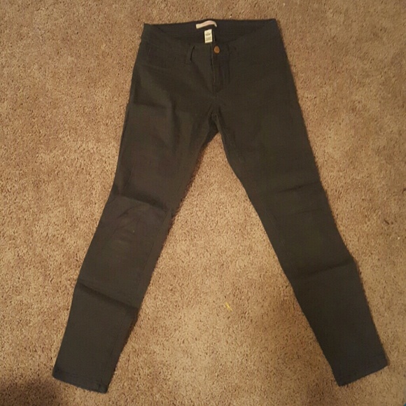 Gray skinny jeans