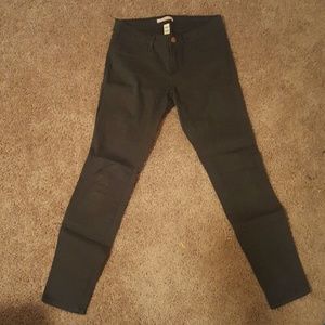 Gray skinny jeans