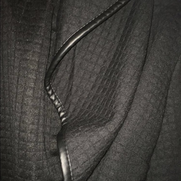 Sweater/jacket - Picture 2 of 2