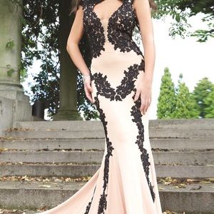 Jovani 89902 worn once