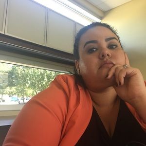 Meet your Posher, Vanessa