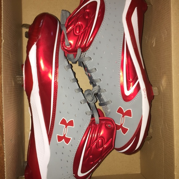 🌟SOLD 🌟Softball spike cleats