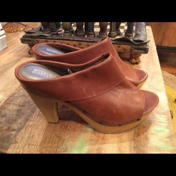 Mossimo Supply Co Clogs