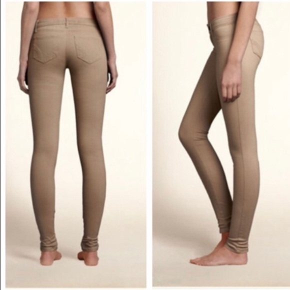 Hollister Khaki Super Skinny Jeans (Size 1R) - Picture 2 of 4
