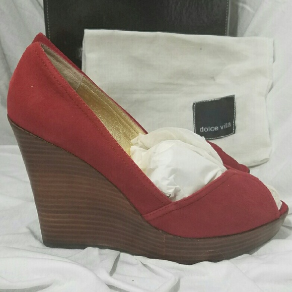 DOLCE VITA  Sz 8.5 Red Suede Wedge Shoes - Picture 2 of 4