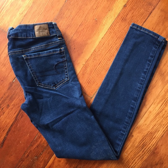 Dark wash skinny jeans