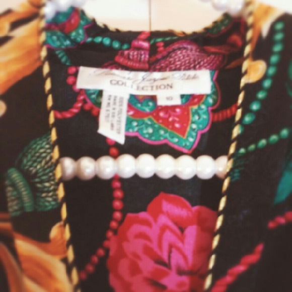 Gorgeous Black and Gold  Floral Shirt / Jacket - Picture 2 of 4