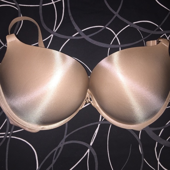 Victoria's Secret Bombshell Plunge 38D Bra