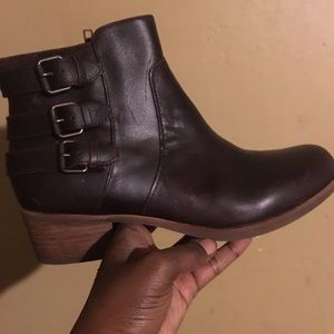 Brown boots small scratches due to storage