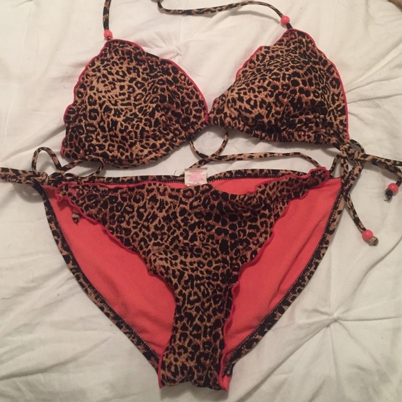 Cheetah print and pink bikini