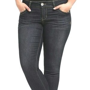 Pre-Owned Torrid Jeans Size 14S(Short)