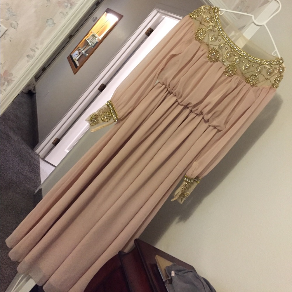 🌸Absolutely elegant! Gorgeous! 🌸 LOWEST PRICE!!!