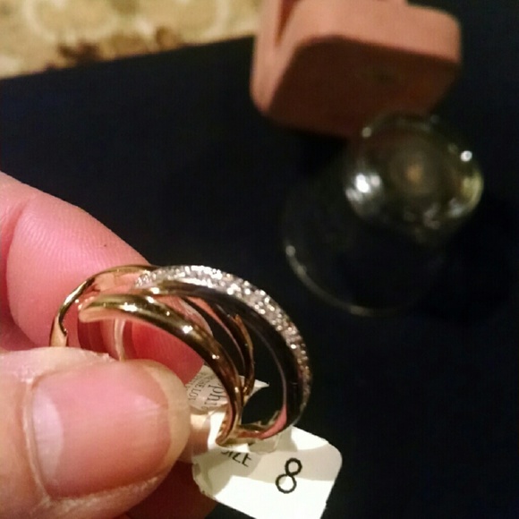 Lia  Sophia Cubic Zirconia Ring. NWT - Picture 2 of 4