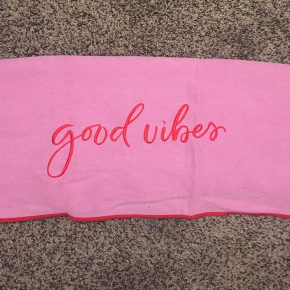 "Good Vibes" yoga towel