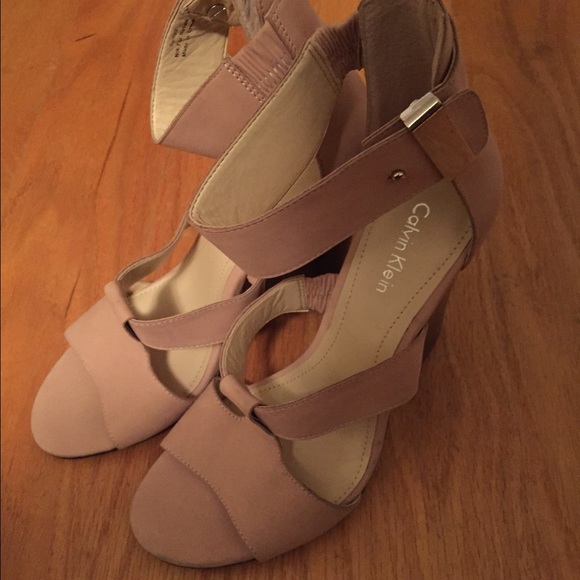 Calvin Klein - Brand New - Strappy Sandals