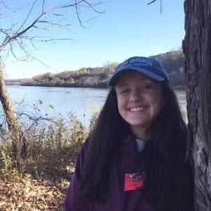 Meet your Posher, Hannah