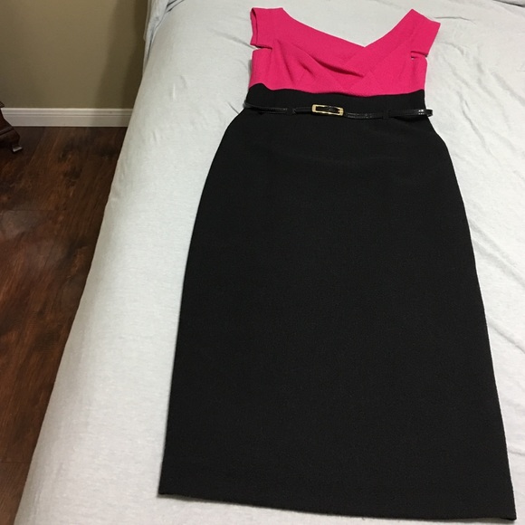 Gorgeous high waisted dress.