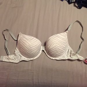 Victoria's Secret PINK Demi bra