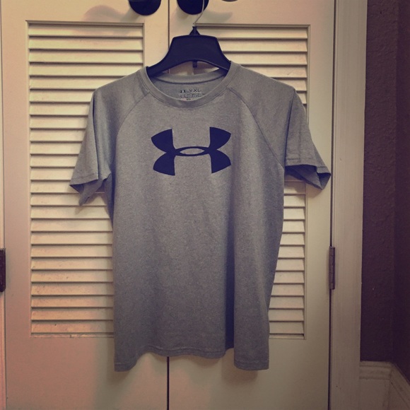 Boys Under Armour T-shirt